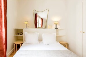 1 bedroom, iron/ironing board, travel cot, WiFi - Habitat Parisien - 1BR/1BA - Place de la Madeleine (Paris)