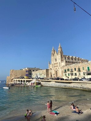 Beach nearby - Cosy 2BR Apt with Balcony in the Heart of Sliema! (Sliema)