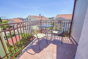 Phòng (S1) | Ban công