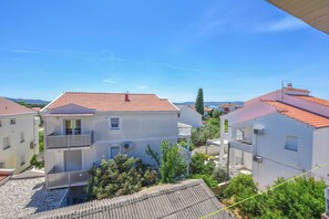 Phòng (S2) | Quang cảnh thành phố