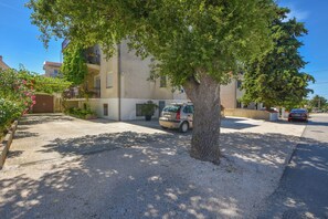 Building design - Rooms Oak Tree (Biograd na Moru)