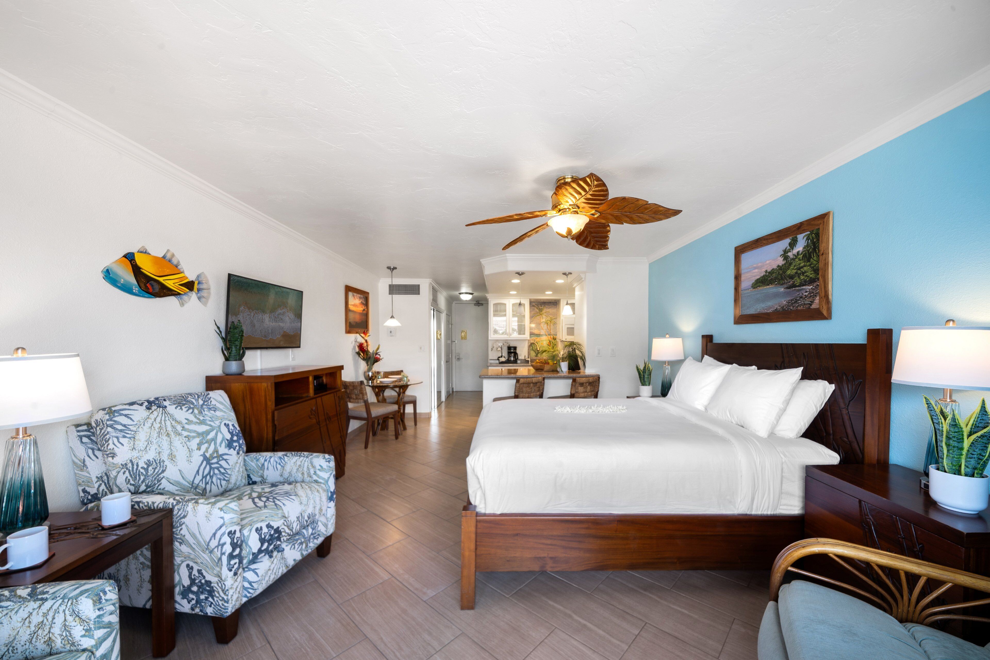 Iron/ironing board, free WiFi, bed sheets