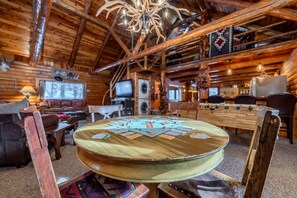 Spielezimmer