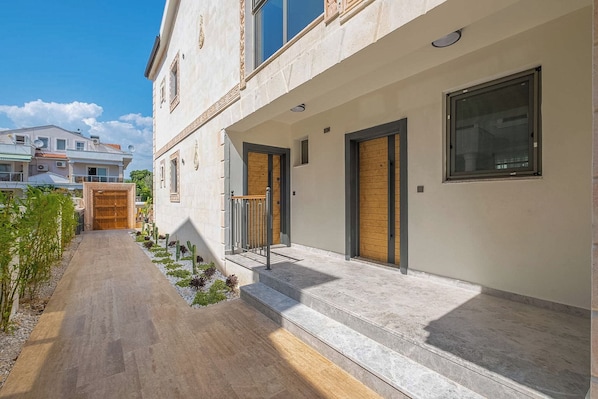 Exterior detail - Kalender Pansiyon Fethiye (Fethiye)