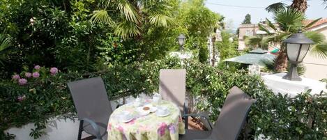 Apartment (A1) | City view