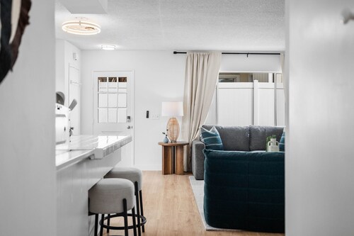 Steps to Windnsea Beach | Parking, Patio, Location!