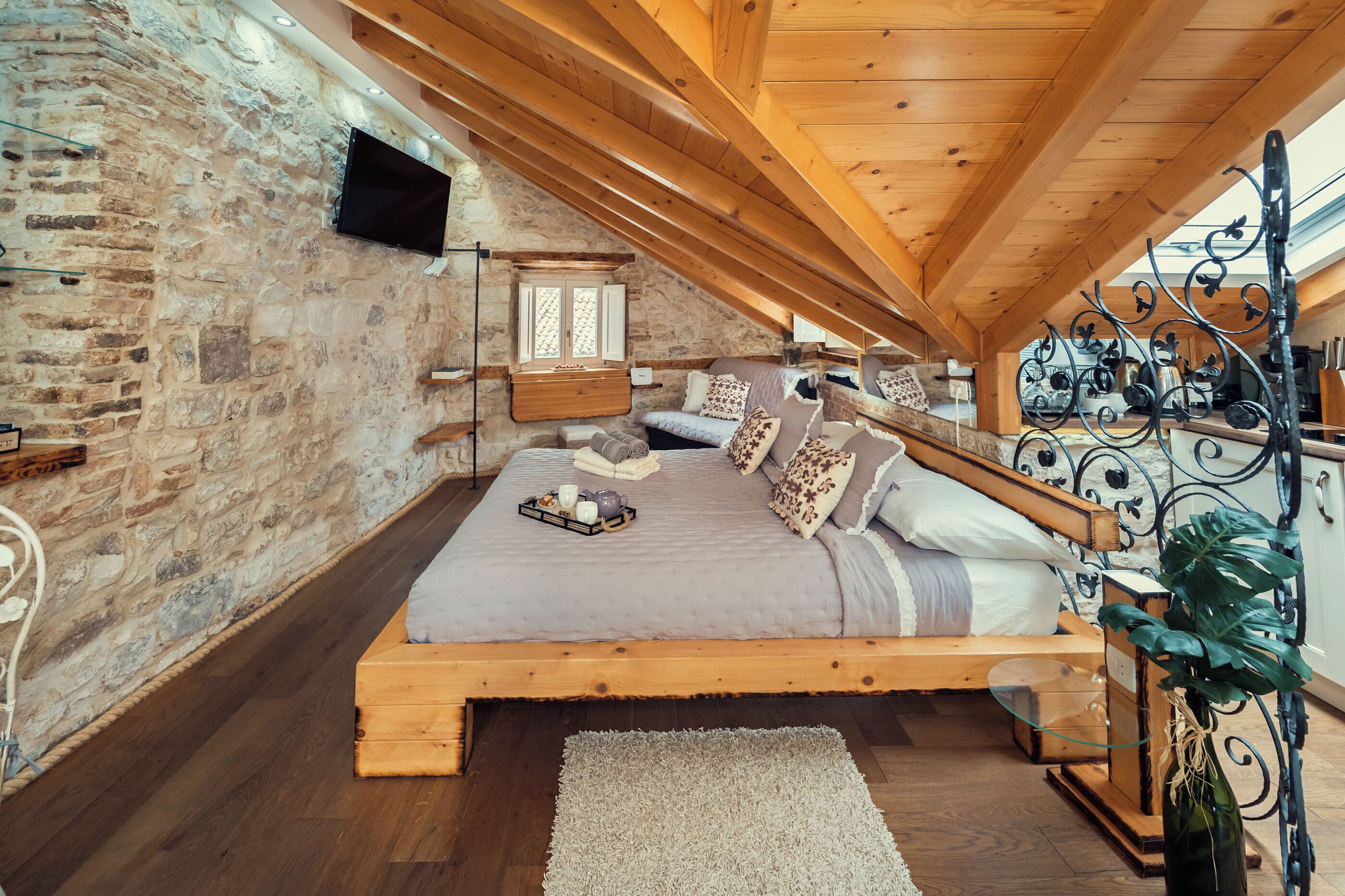 Tabla de planchar con plancha y wifi gratis 