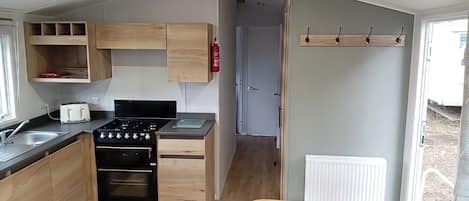 廚房用具/餐具/器皿