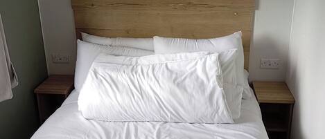 3 Schlafzimmer, individuell dekoriert, individuell eingerichtet