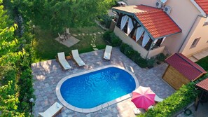 Courtyard - Apartments Sonja (Dobrinj)