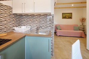 Apartment (A2) | Private kitchen | Fridge, microwave, stovetop, espresso maker - Apartments Sonja (Dobrinj)