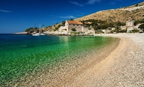 Beach nearby - House Old Town Stone House (Stari Grad)