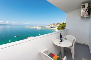 Studio (A1) | Water view - Apartments Luka (Dugi Rat)