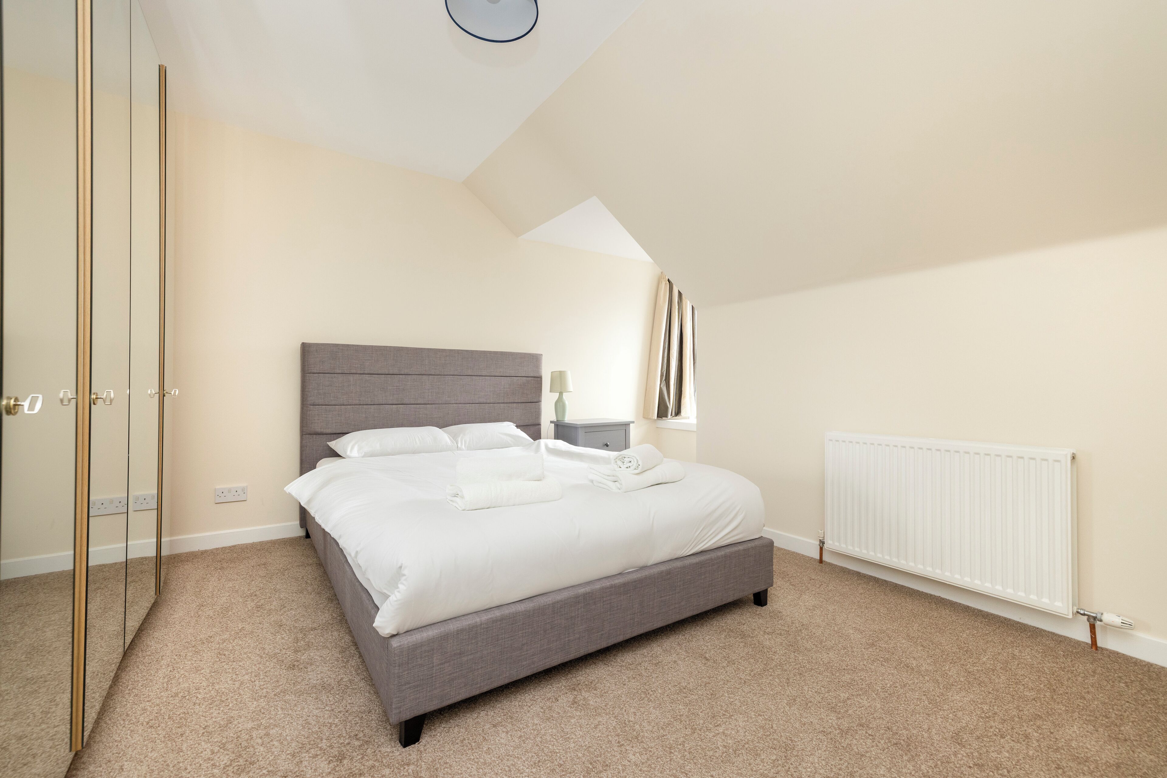 Laptop workspace, free WiFi