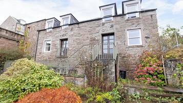 Mặt tiền nơi lưu trú