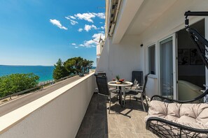 Outdoor dining - Apartment Filip (Dugi Rat)