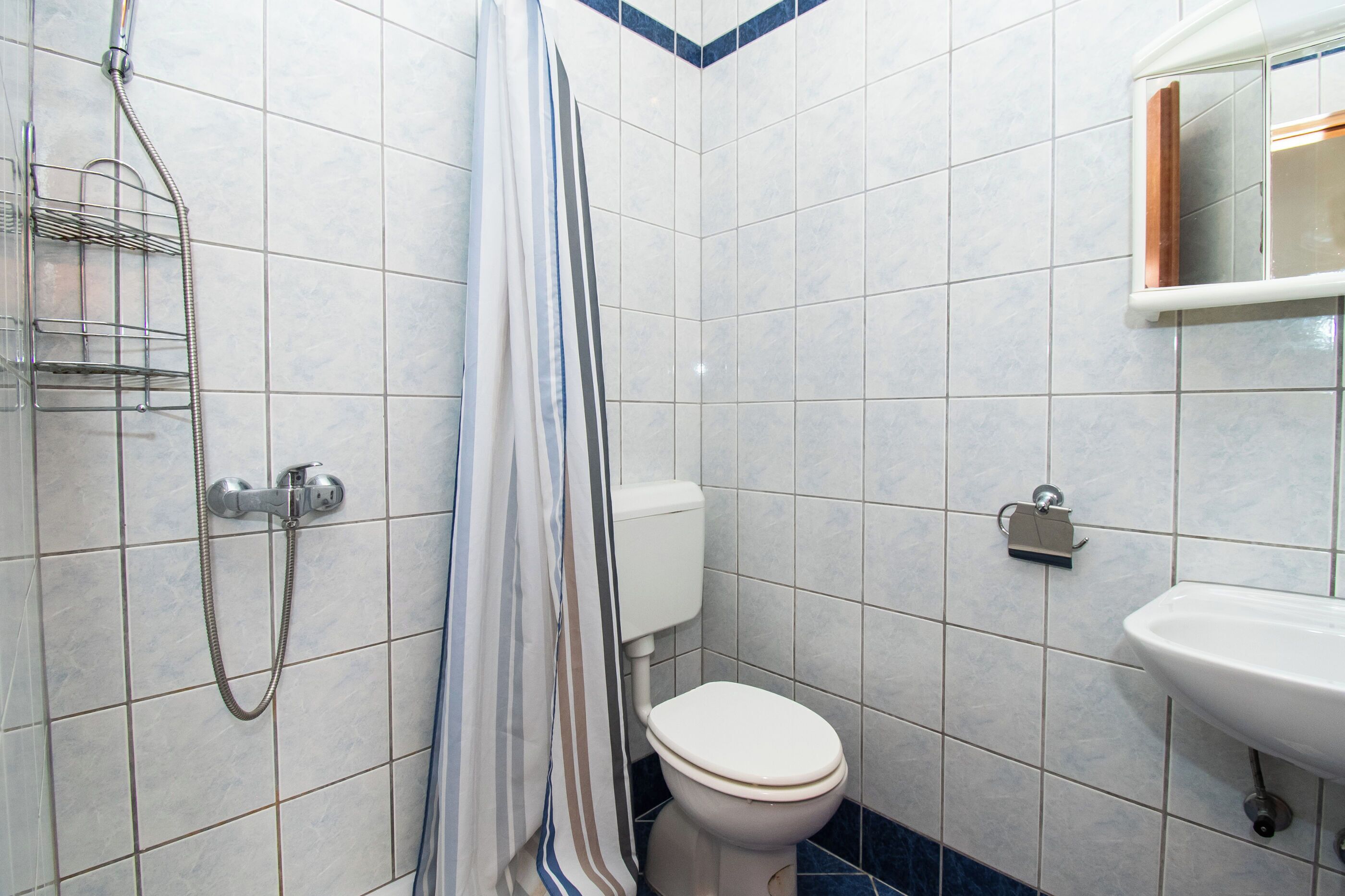 Apartment (A3) | Bathroom | Shower