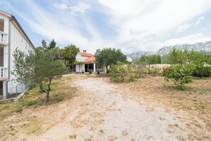 Free self-parking - Apartments More Sunce (Starigrad)
