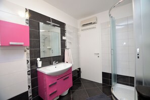 Apartamento (A1) | Banheiro | Banheira 