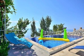 Outdoor pool - House House Roko (Dugi Rat)