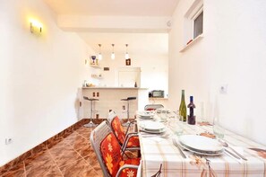 House | Dining - House House Roko (Dugi Rat)