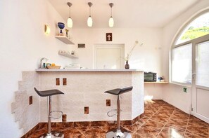 House | Private kitchen | Fridge, microwave, oven, stovetop - House House Roko (Dugi Rat)