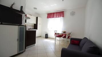 Apartment (A1) | Private kitchen | Fridge, stovetop, espresso maker, electric kettle