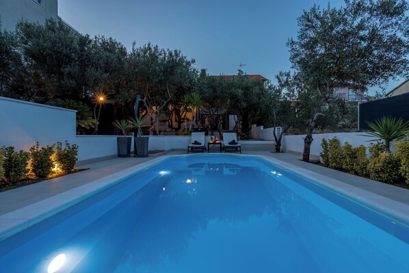 House | Outdoor pool - House Oliva (Stari Grad)