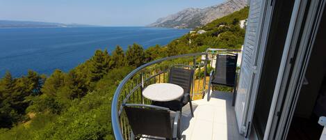 Huoneisto (A3) | Näkymä vedelle