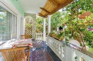 Studio (A1) | Terrace/patio - Apartments Marija G (Rab)