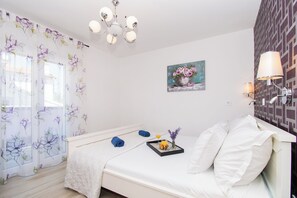 Apartment (A1) | Free WiFi - Apartment Lucija (Vodice)