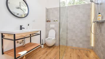 House | Bathroom | Shower