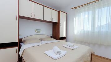 Apartment (A1)