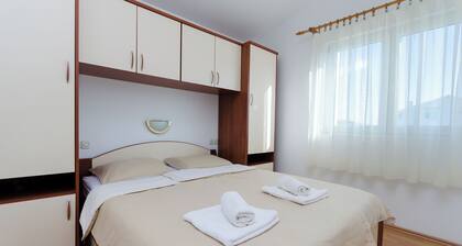 Apartments Marija P Lopar