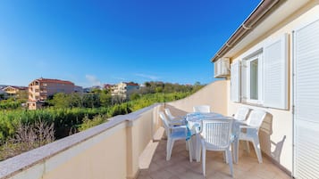 Apartment (A2) | Balcony
