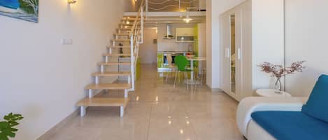 Studio (A4) | Living area