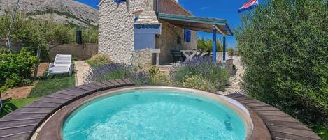 Bañera de hidromasaje exterior