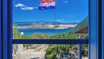 House | Water view