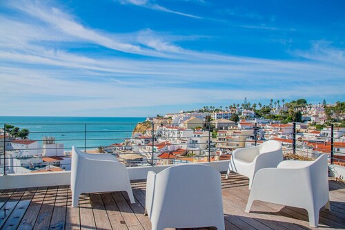 Casa Pharinha, unbeatable location, stunning sea views and fabulously presented