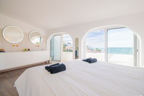 2 chambres, fer et planche à repasser, Wi-Fi gratuit, draps fournis