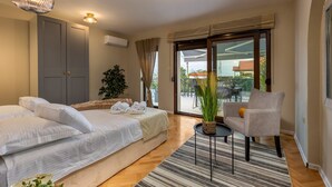 Sınıflandırılmamış resim, 30 üzerinden 3, düğme