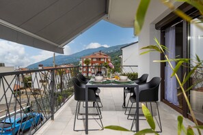 Apartamento (A1) | Sacada