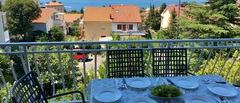 Apartment (A2) | Outdoor dining