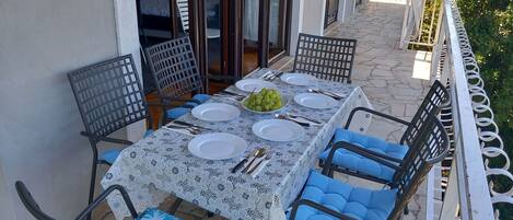 Apartment (A2) | Outdoor dining