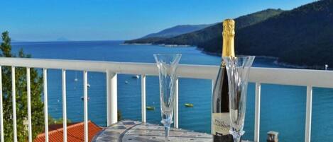 Huoneisto (A1) | Näkymä vedelle