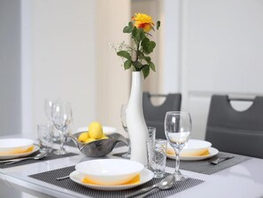 Apartment (A1) | Dining - Apartment Sea View (Labin)