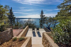 Tabla de planchar con plancha y wifi gratis 