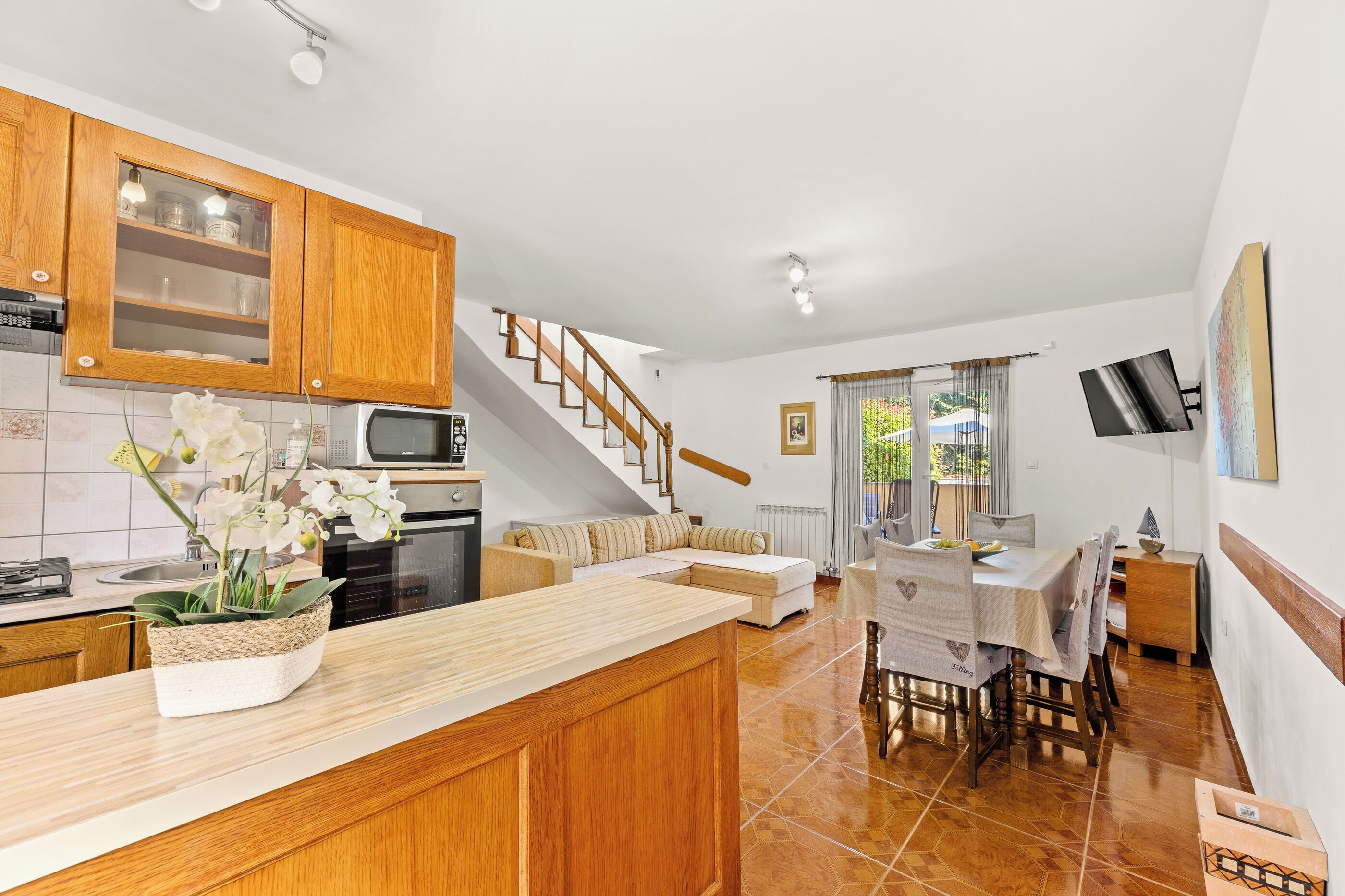 Lejlighed (A1) | Privat køkken | Køleskab, mikrobølgeovn, kogeplade, opvaskemaskine