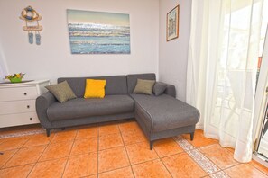 Apartment (A3) | Wohnzimmer | Smart-TV