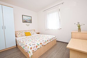 Apartment (A5) | Free WiFi - Apartment Marigold (Sveti Filip i Jakov)